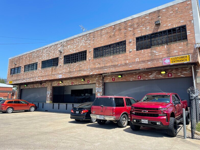 Primary Photo Of 1804 S Harwood St, Dallas Warehouse For Lease