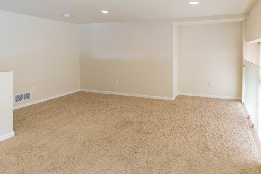 More Photos Of 11 S Main St S, Crosby Apartments For Sale