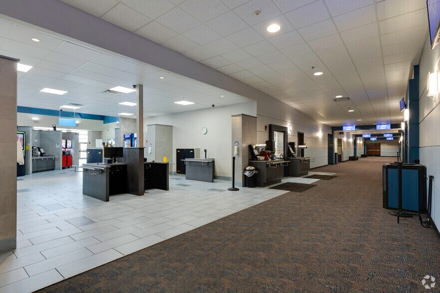 More Photos Of 4345 W New Haven Ave, Melbourne Movie Theatre For Sale