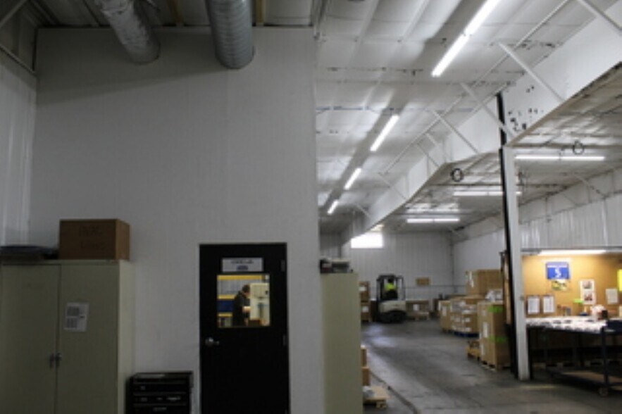 More Photos Of 807 Prospect Ave, Osceola Manufacturing For Sale