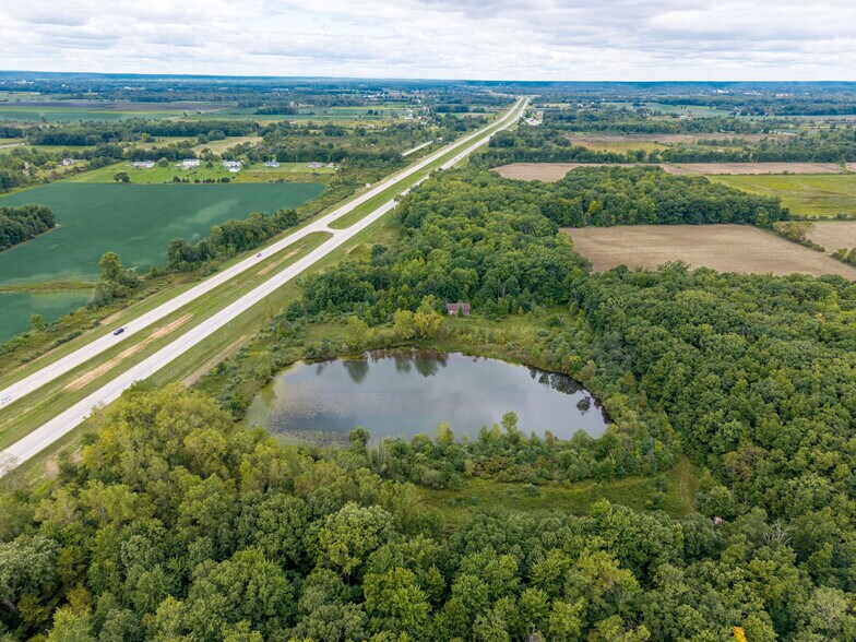 More Photos Of 4225 East St, Akron Office For Sale