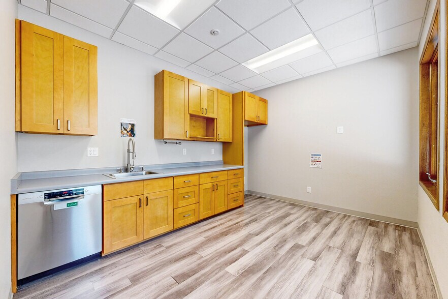 More Photos Of 1000 Centre Ave, Fort Collins Office For Lease