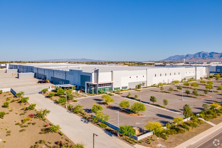 More Photos Of 575 S 143rd Ave, Goodyear Warehouse For Lease