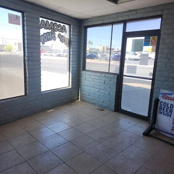 More Photos Of 35 Acoma Blvd S, Lake Havasu City Storefront Retail Office For Sale
