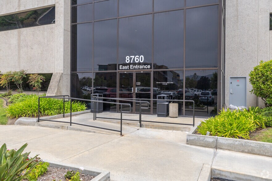 More Photos Of 8760 Cuyamaca St, Santee Medical For Lease