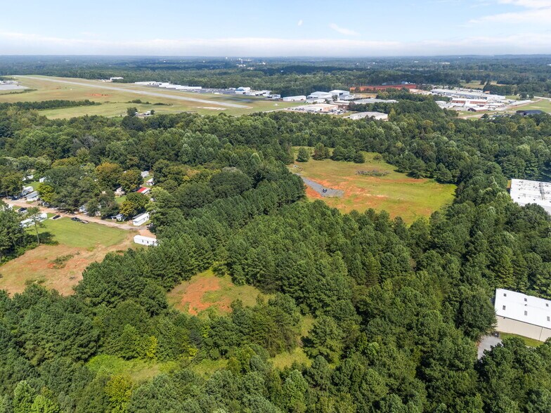 More Photos Of 701 Airport Rd, Salisbury Land For Sale