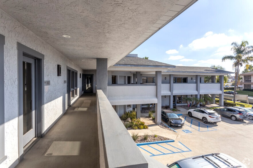 More Photos Of 9606-9636 Tierra Grande, San Diego Unknown For Lease