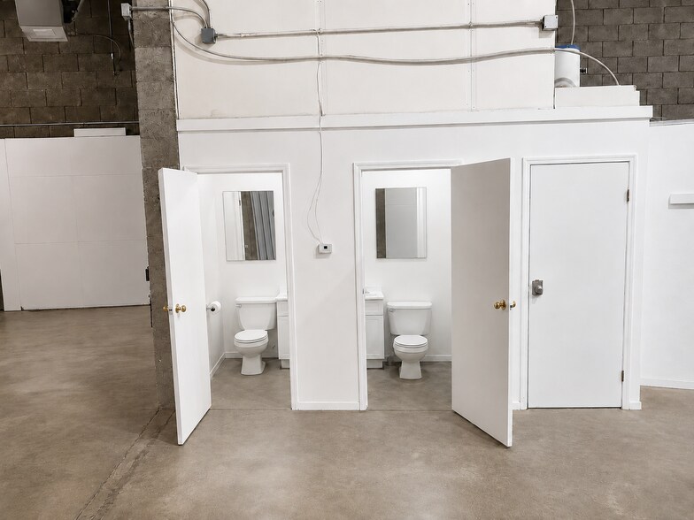 More Photos Of 4907 1st Ave, Edson Light Distribution For Lease