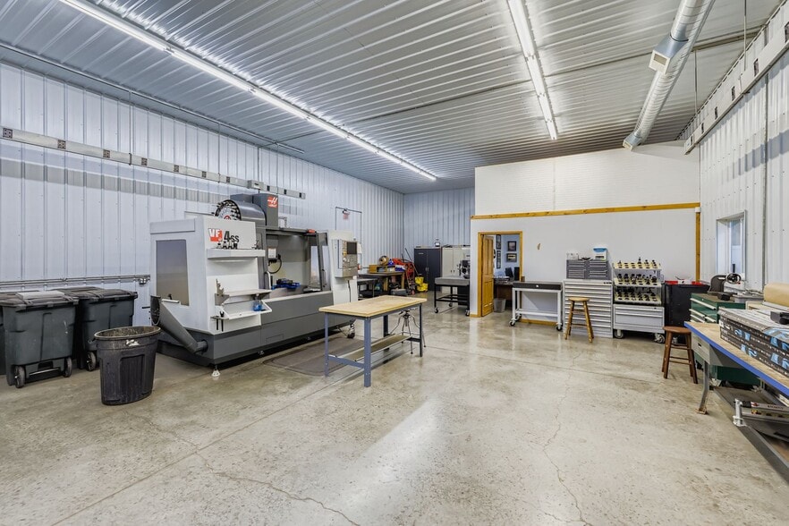 More Photos Of 198 35th St NE, Buffalo Warehouse For Sale
