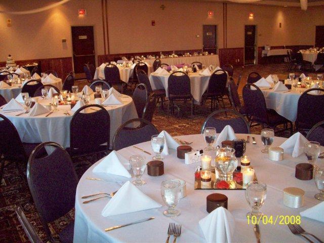 More Photos Of 1244 Canterbury Rd, Shakopee Hotel For Lease