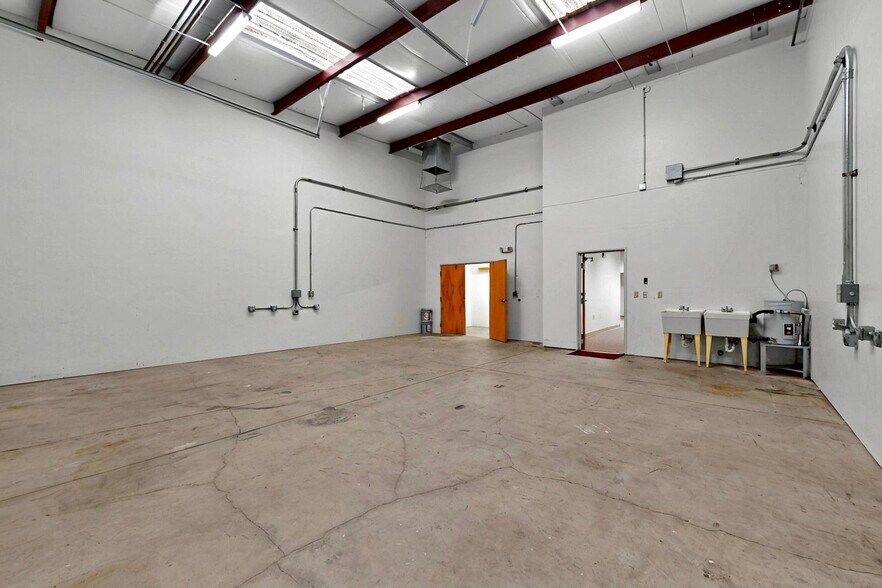 More Photos Of 7900 Lorraine Ct NE, Albuquerque Industrial For Sale