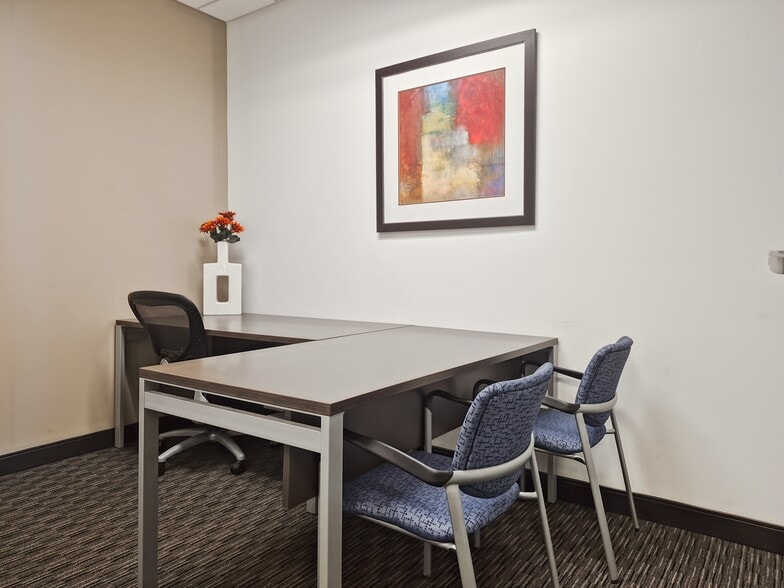 More Photos Of 10200 Forest Green Blvd, Louisville Coworking Space