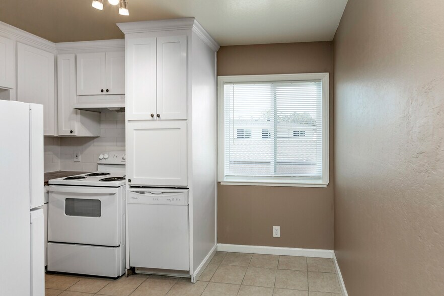 More Photos Of 2136 Main St, Santa Clara Apartments For Sale