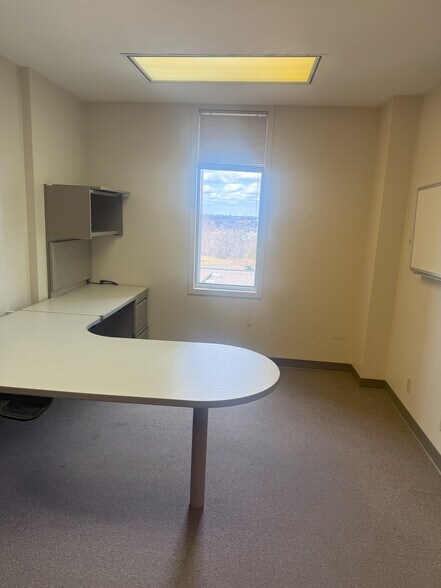 More Photos Of 2125 Heights Dr, Eau Claire Medical For Lease