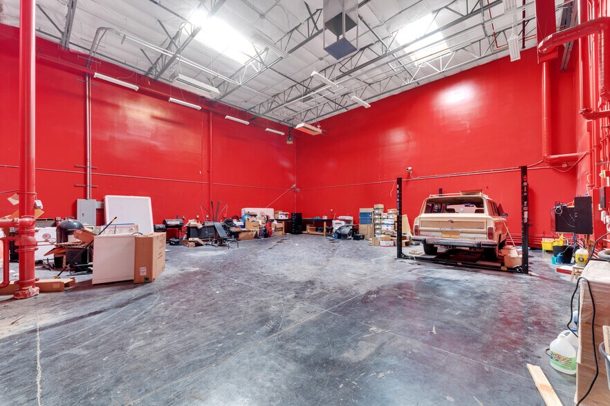 More Photos Of 1859-1863 Whitney Mesa Dr, Henderson Flex For Sale