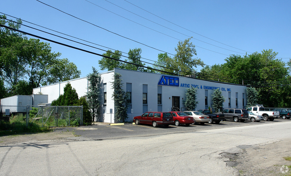 Primary Photo Of 41 Ford Ln, Warwick Industrial For Lease