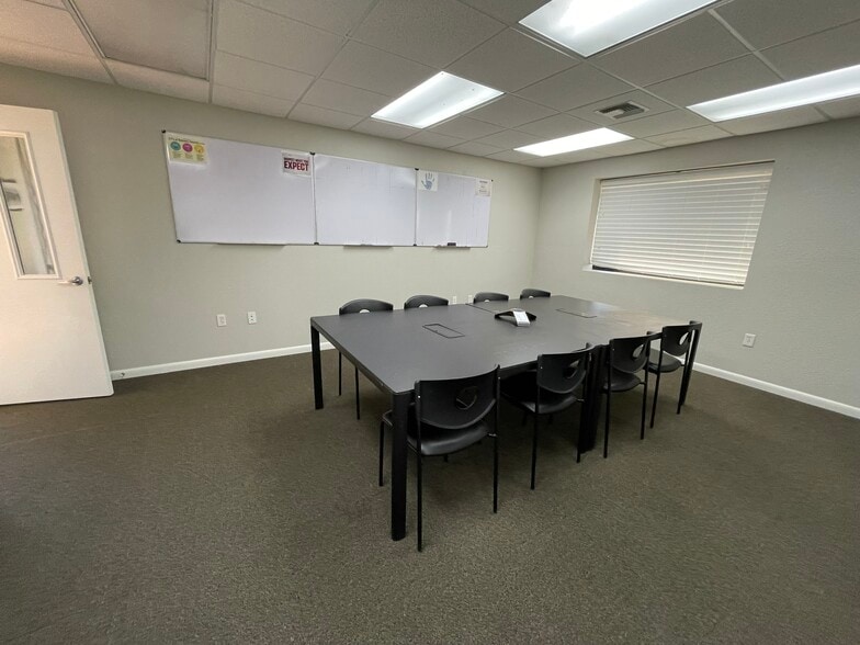 More Photos Of 4680 Lake Industrial Blvd, Tavares Warehouse For Sale