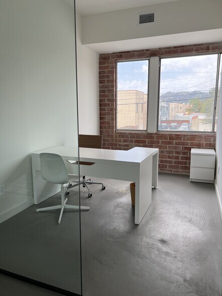 More Photos Of 7451-7465 Beverly Blvd, Los Angeles Loft Creative Space For Lease