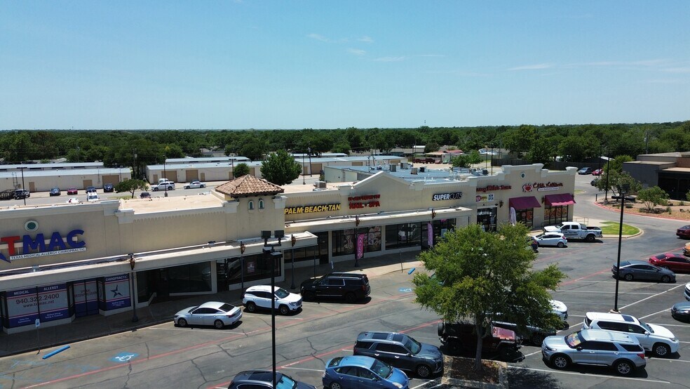 More Photos Of 3809 Call Field Rd, Wichita Falls Unknown For Lease