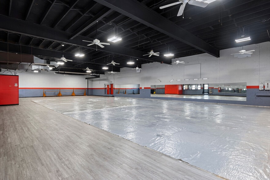 More Photos Of 3626 Winding Way, Newtown Square Warehouse For Sale