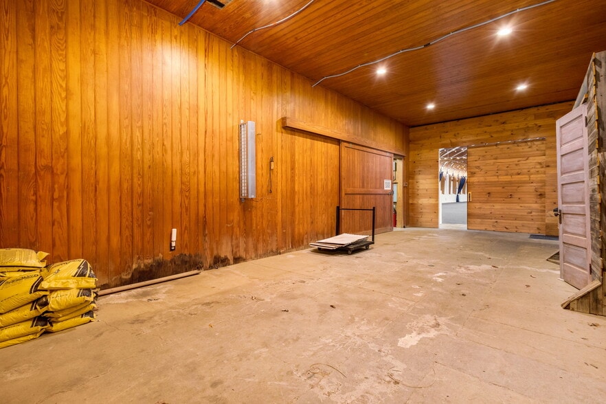 More Photos Of 12298 Croton Rd, Croton Specialty For Sale