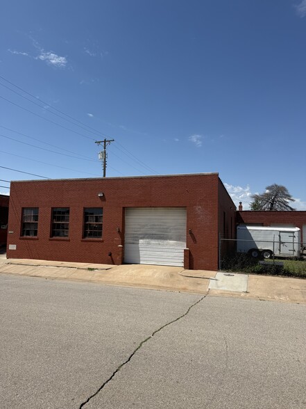 More Photos Of 130 Olive Ave, El Dorado Warehouse For Sale