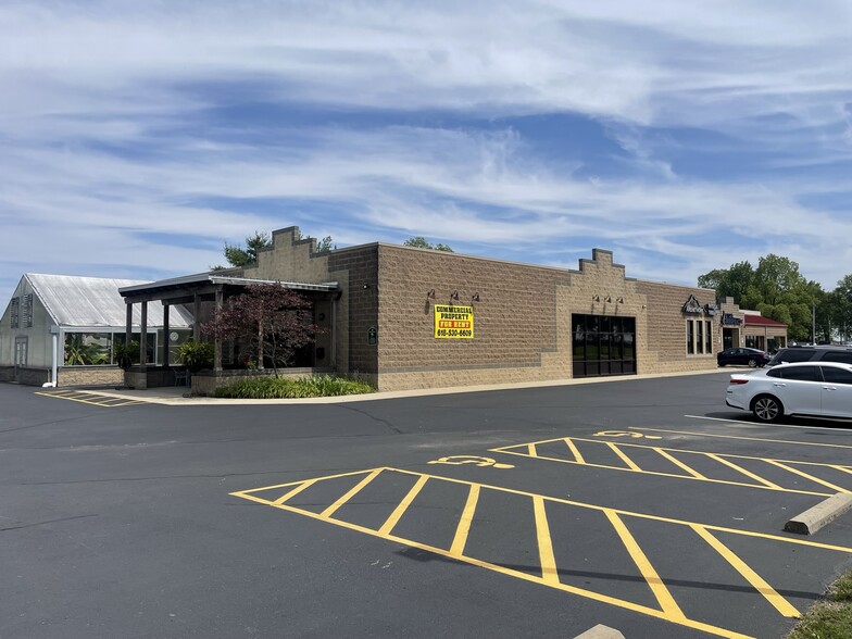 Primary Photo Of 608-622 S Jefferson St, Mascoutah Unknown For Lease