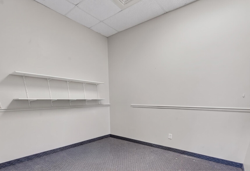More Photos Of 439-489 N Cannon Blvd, Kannapolis Unknown For Lease