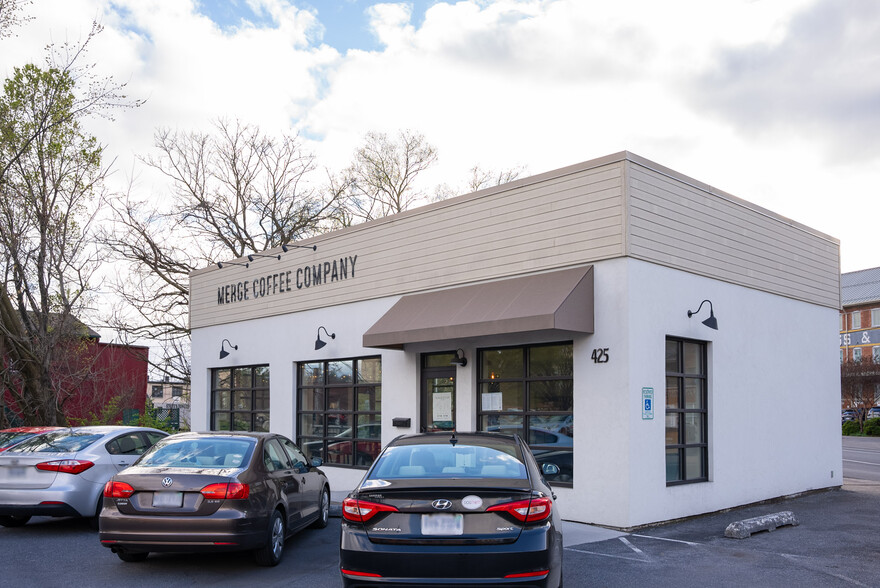 Primary Photo Of 425 N Main St, Harrisonburg Storefront For Lease