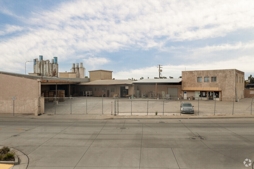 Primary Photo Of 860-870 Riske Ln, West Sacramento Warehouse For Sale