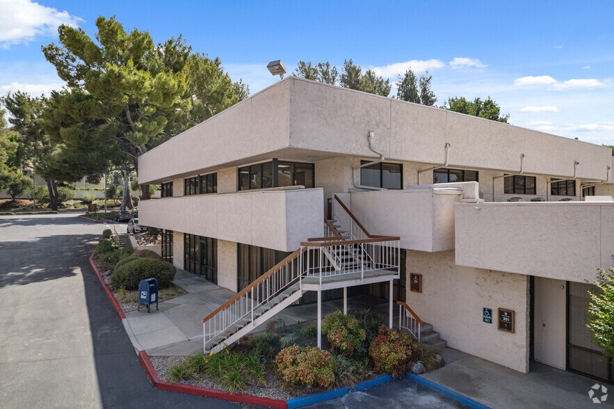 More Photos Of 30941 Agoura Rd, Westlake Village Unknown For Lease