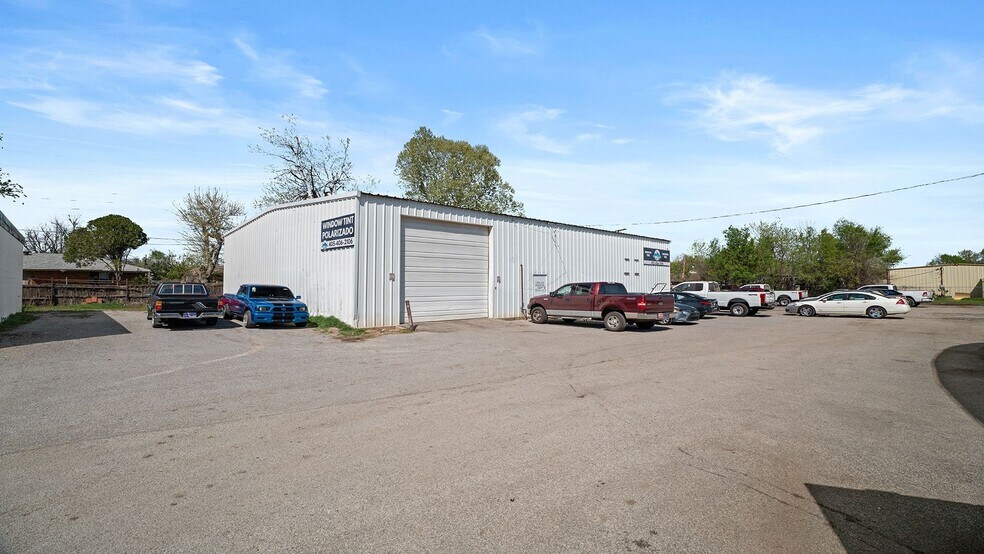 More Photos Of 4621 NW 10th St, Oklahoma City Industrial For Sale
