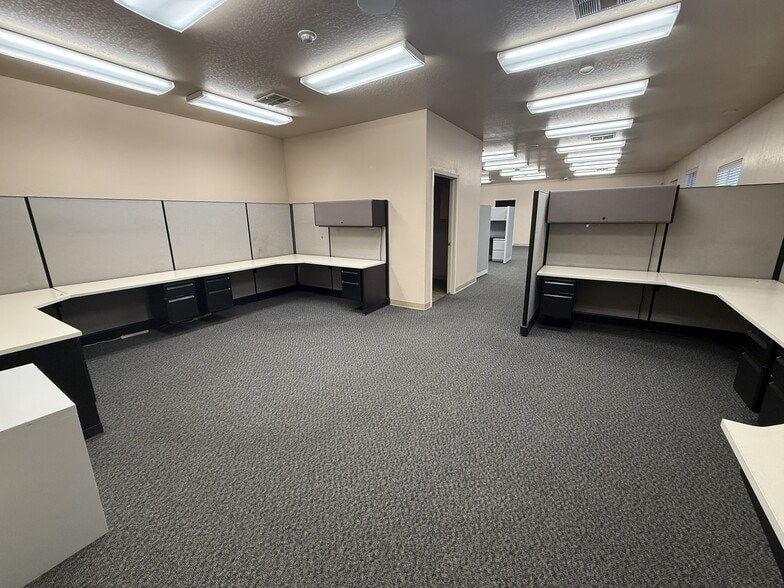 More Photos Of 50 Snider Way, Sparks Light Distribution For Lease