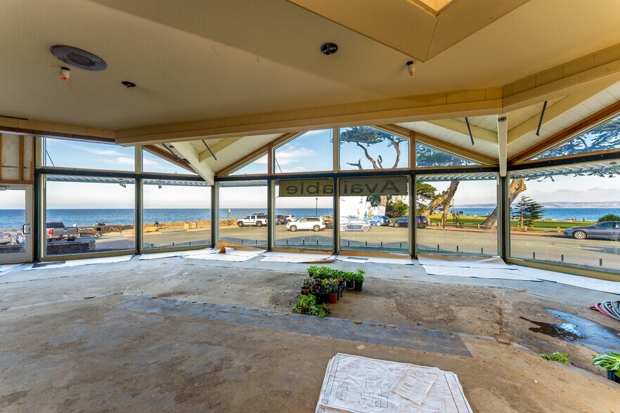 More Photos Of 631 Ocean View Blvd, Pacific Grove Restaurant For Lease
