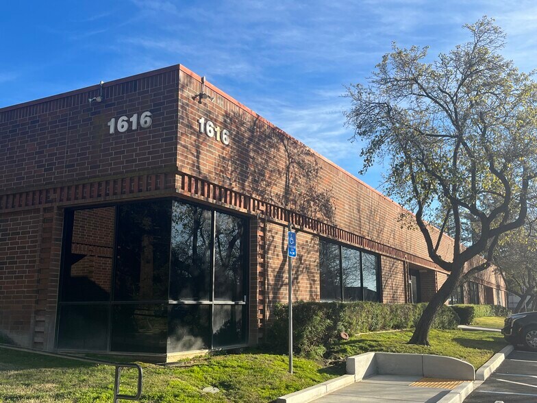 More Photos Of 1616-1632 Da Vinci Ct, Davis Flex For Sale