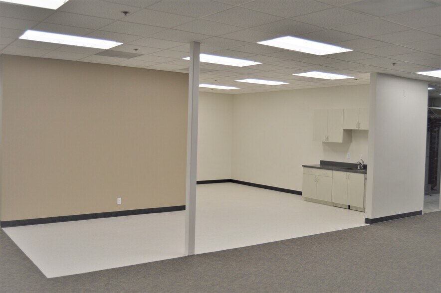 More Photos Of 983 University Ave, Los Gatos Unknown For Lease
