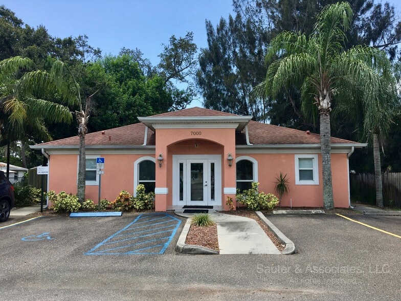 Primary Photo Of 7000 54th Ave N, Saint Petersburg Storefront Retail Office For Lease