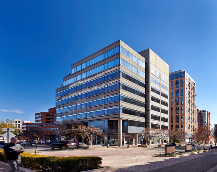 More Photos Of 1010 N Glebe Rd, Arlington Office For Lease