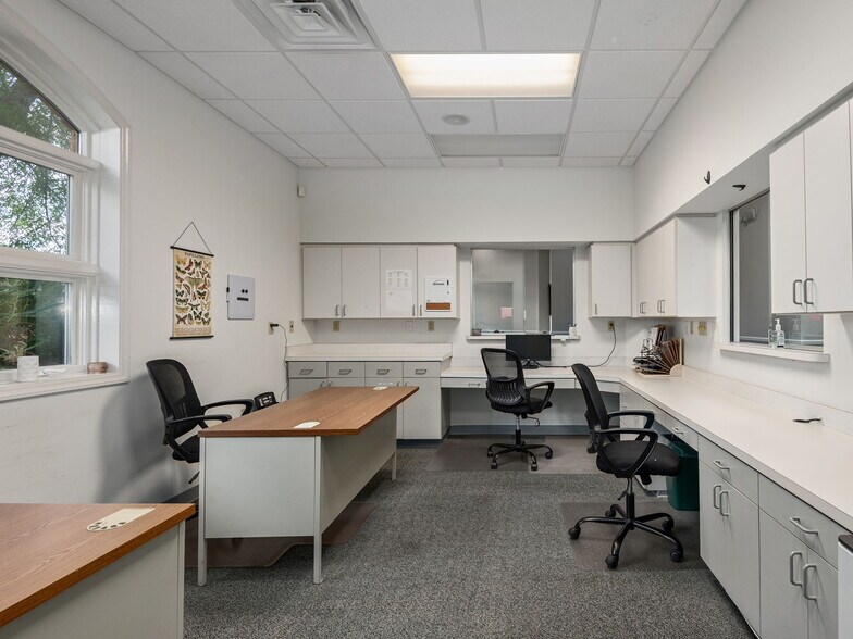 More Photos Of 7 Walden Ridge Dr, Asheville Medical For Sale