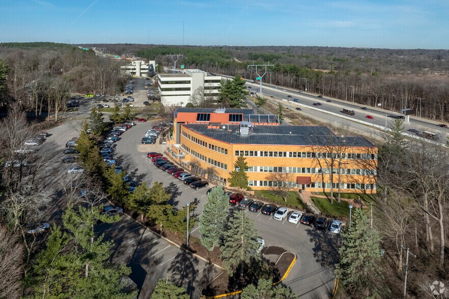 More Photos Of 3001 W Beltline Hwy, Madison Unknown For Lease