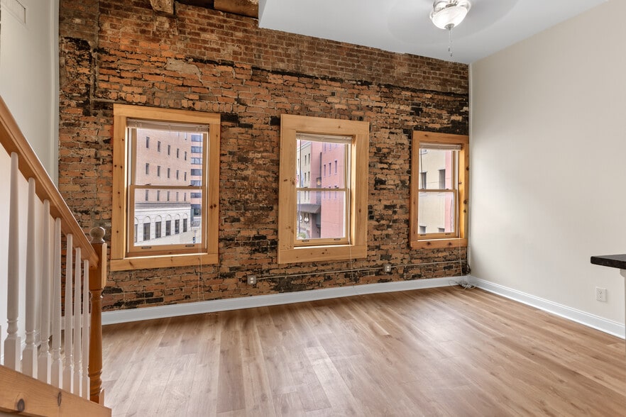 More Photos Of 111 Pine St, Albany Multifamily For Sale
