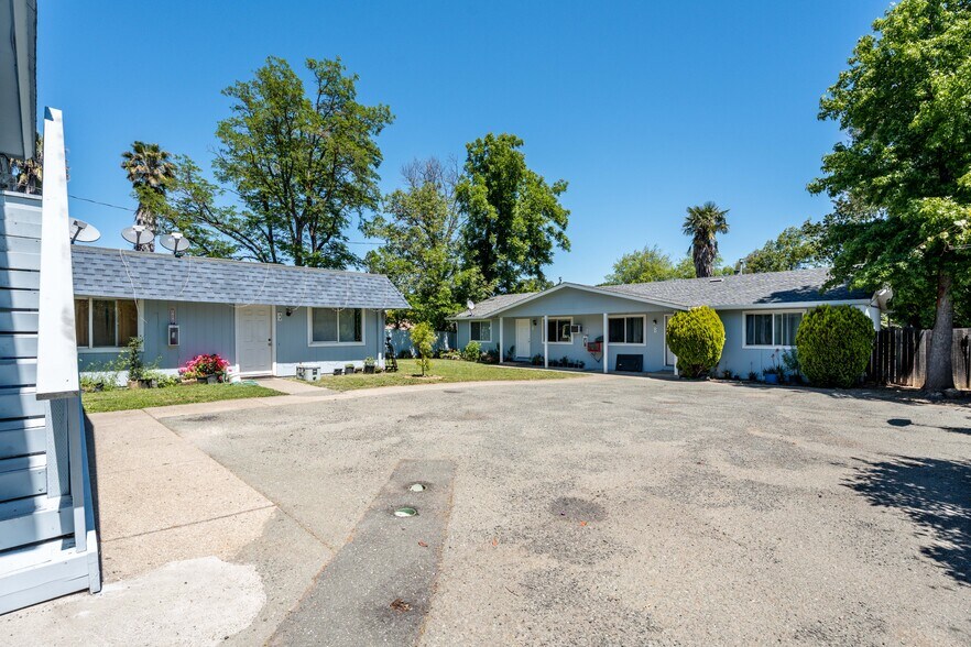 More Photos Of 1155 S Dora St, Ukiah Apartments For Sale