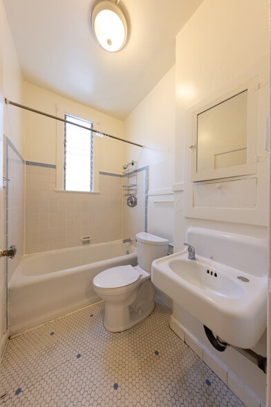 More Photos Of 2419 Durant Ave, Berkeley Apartments For Sale