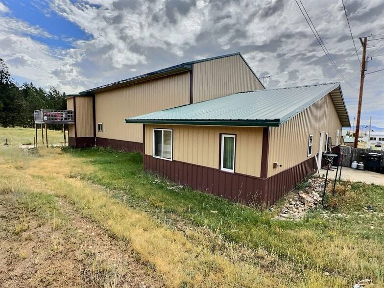 More Photos Of 130 Commercial Ln, Sundance Office For Sale