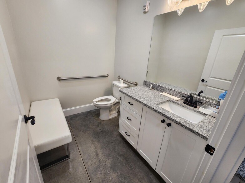 More Photos Of 232 Bordeaux Dr, Thomson Specialty For Sale