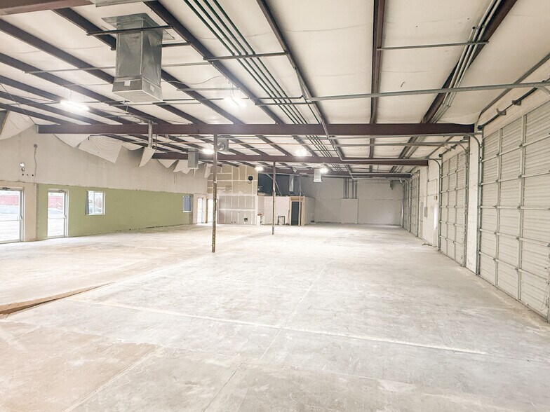 More Photos Of 325 W 1700 S, Clearfield Industrial For Sale