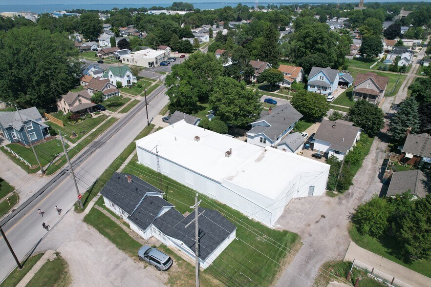 More Photos Of 513 Fremont Rd, Port Clinton Warehouse For Sale