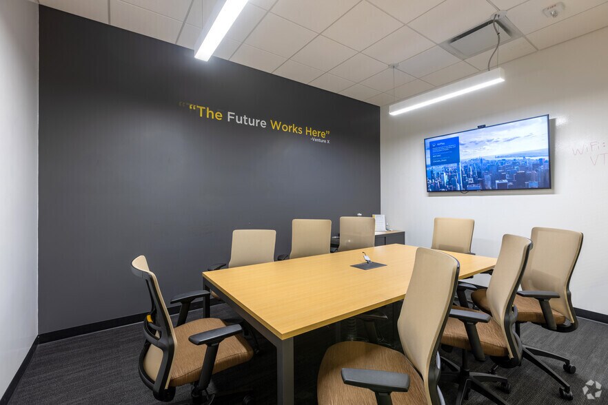 More Photos Of 700 S Rosemary Ave, West Palm Beach Coworking Space