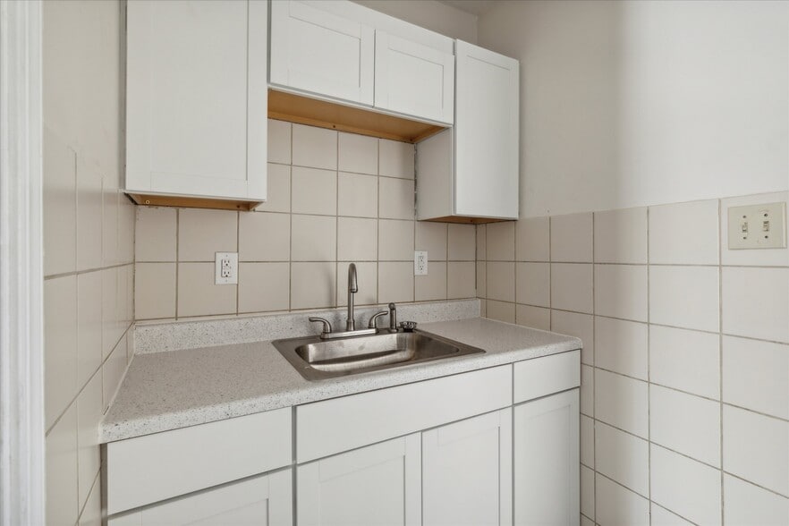 More Photos Of 20 S Village Ave, Exton Apartments For Sale