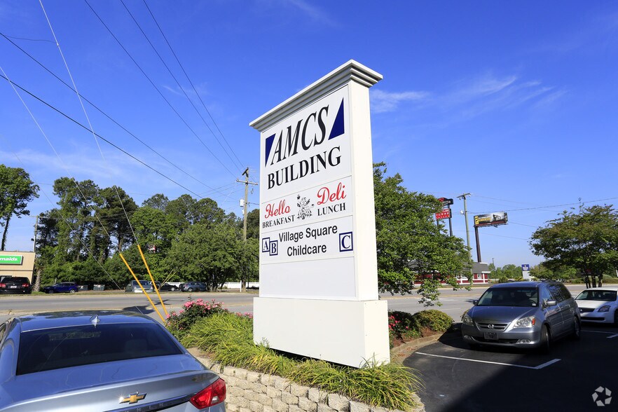 More Photos Of 2409 Mall Dr, North Charleston Freestanding For Lease